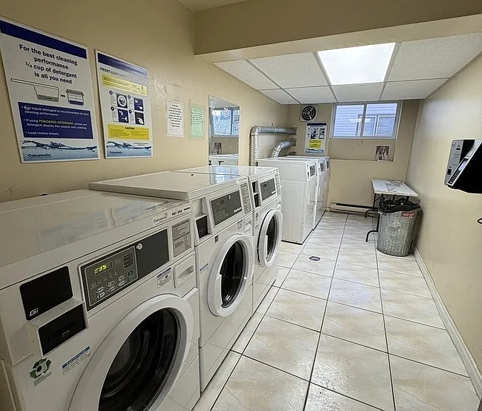 525 Wyandotte St W #302 — Photo 20
