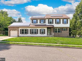 54 Saddle Dr, Mount Laurel, NJ 08054