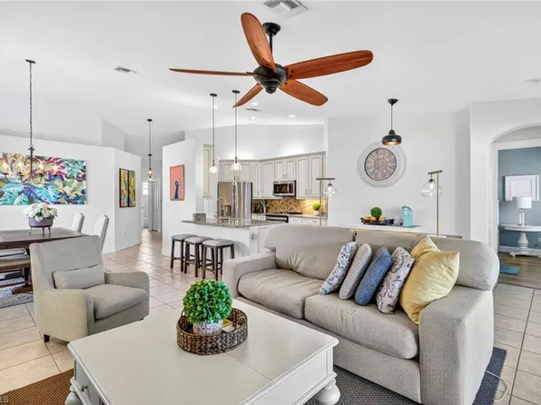 6845 Sterling Greens DR #202, NAPLES, FL 34104