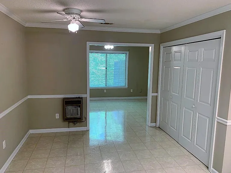 429 Mount Vernon Dr — Photo 5