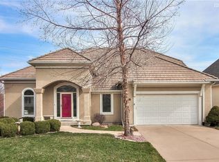 5632 NE Northgate Xing, Lees Summit, MO 64064