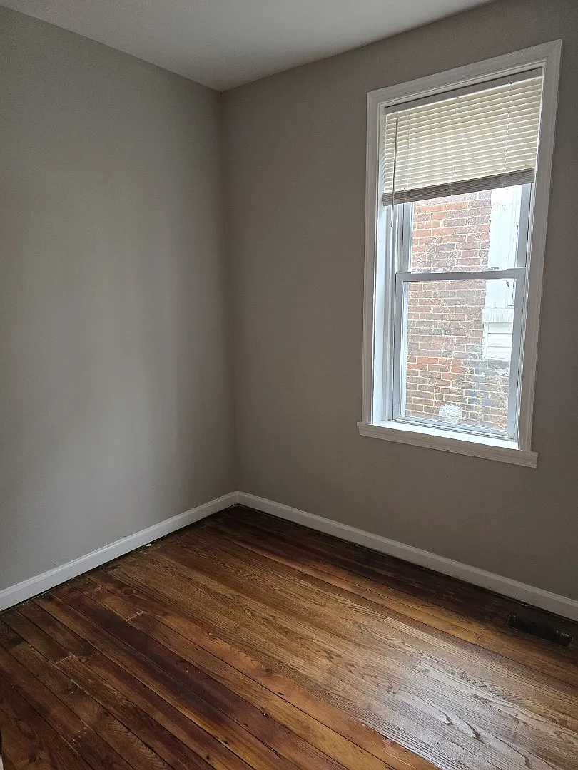 5542 Master St — Photo 1