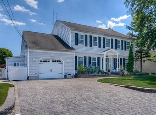 37 Longpoint Dr, Brick, NJ 08723