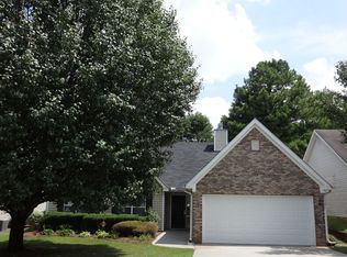 2160 Laurel Pointe Ln, Lawrenceville, GA 30043
