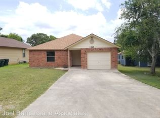 1515 Earle St, San Marcos, TX 78666