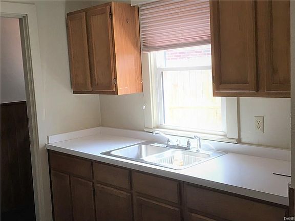 5th image of 4020 E 4th St