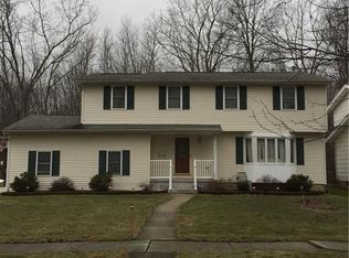 118 Joanie Ln, Amherst, NY 14228