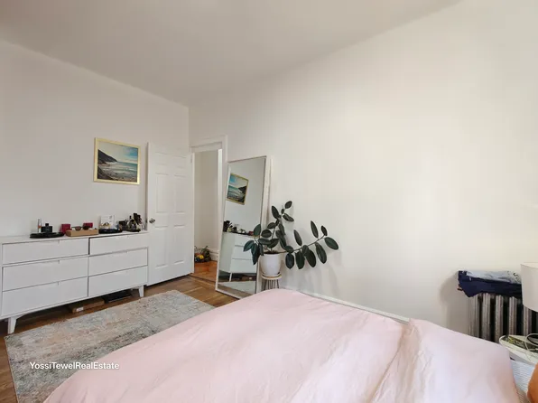 63 Ft Greene Place image 5 of 20