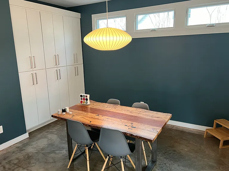 Kitchen dining area. Table and chairs furnished.