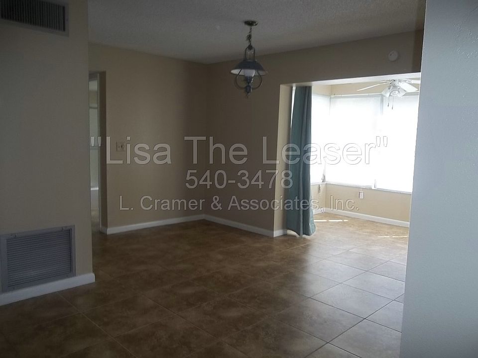 1st image of 1510 Edgewater Cir APT 1