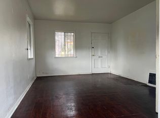 10806 S Manhattan Pl, Los Angeles, CA 90047