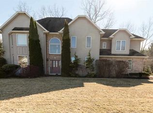 1435 Rosehill Blvd, Niskayuna, NY 12309