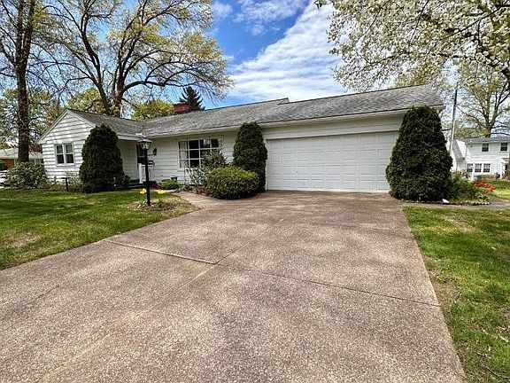 2nd image of 2554 S Tracy Dr