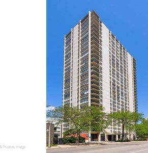 1355 N Sandburg Ter APT 1707D, Chicago, IL, 60610