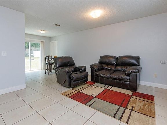 4th image of 1336 Nadine Dr