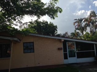2500 Acapulco Dr, Miramar, FL 33023