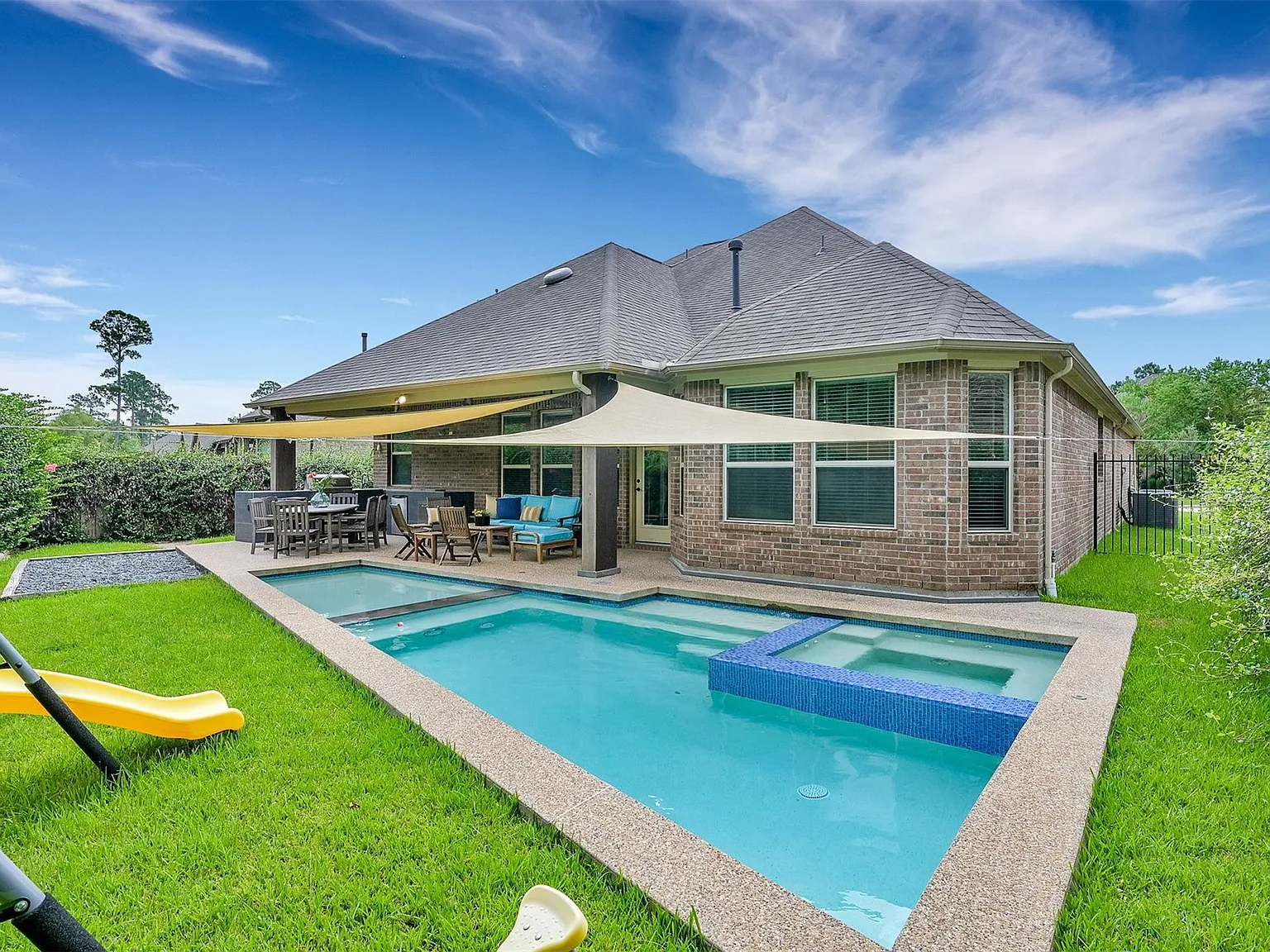 4 bed, 5.5 bath, 3355 sqft, $7,000 — Photo 4