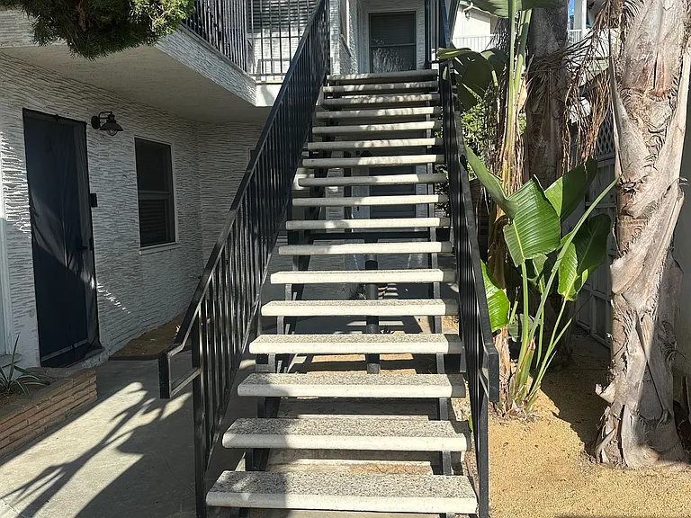 1057 Euclid Ave #5 — Photo 11