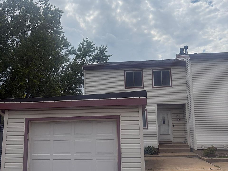 1st image of 907 40th St NW