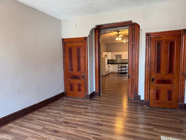 2902-2906 Cherokee — Photo 18