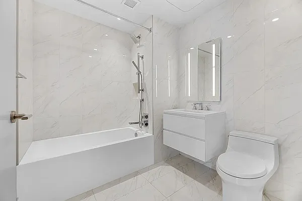 Rented by REAL New York | media 25