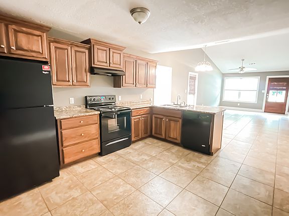 5th image of 1624 Oxford Pl