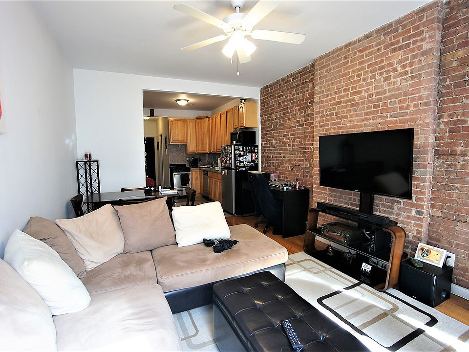 1st image of 417 W 48th St APT 2E