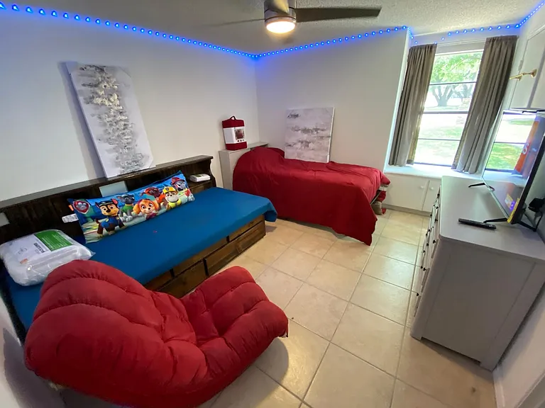 847 Middle Run Ct — Photo 66