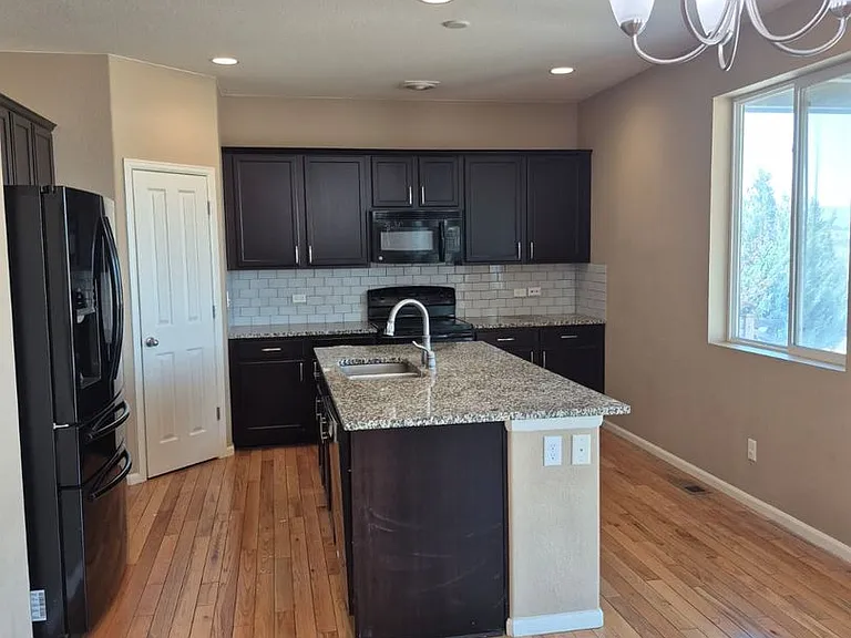 7176 Mountain Spruce Dr — Photo 4