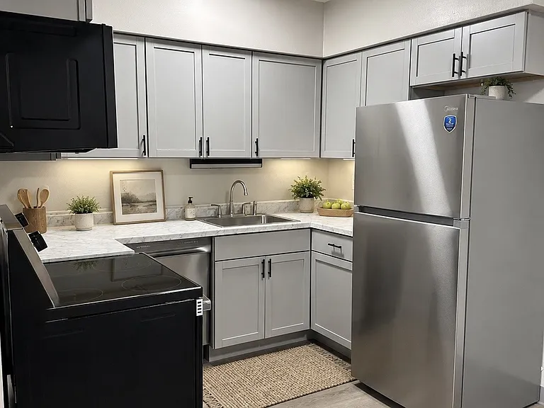 1157 Ravenwood Rd #1 — Photo 5
