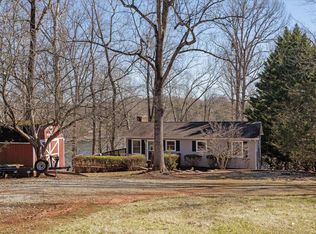 301 Indian Run Trl, Hardy, VA 24101