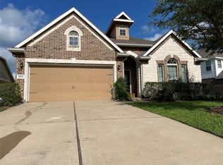 5906 Carnaby Ln, Rosenberg, TX 77471