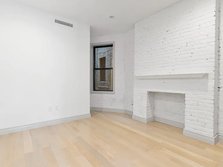 47 Clinton St #6 — Photo 5