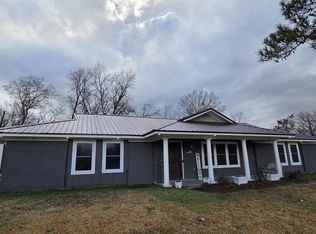 419 Vicksburg St, Edwards, MS 39066