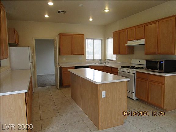 5th image of 8309 Jo Marcy Dr