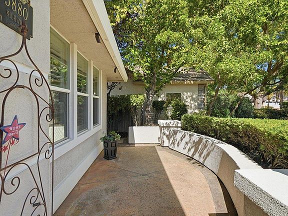 4th image of 5880 Silkwood Way