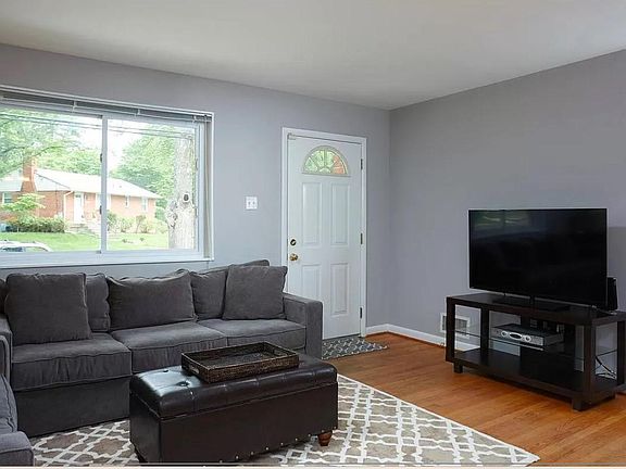 4th image of 11803 Ashley Dr