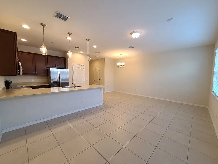 1039 Taramundi Dr — Photo 4