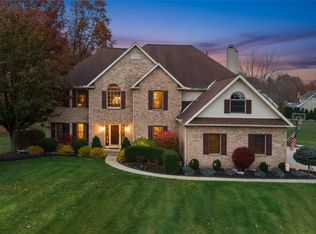 561 Monticello Dr, Avon Lake, OH 44012