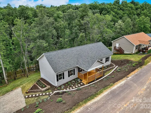 135 Indian Paintbrush Ln, Alexander, NC 28701