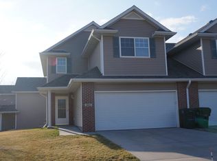 1602 N 175th Plz, Omaha, NE 68118