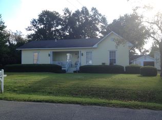 221 Iowa St, Wiggins, MS 39577