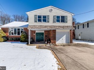 425 Jonathan Pl, Philadelphia, PA 19115