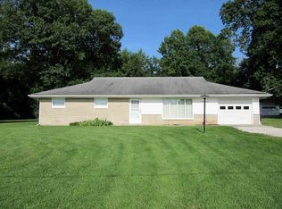 672 Rabbitsville Rd, Mitchell, IN 47446