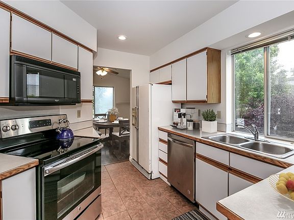5th image of 3102 54th Ave NE