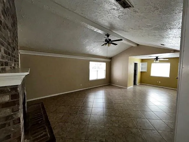 9631 Dundalk St — Photo 2