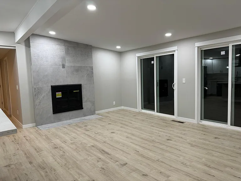 16209 Lake Hills Blvd — Photo 15