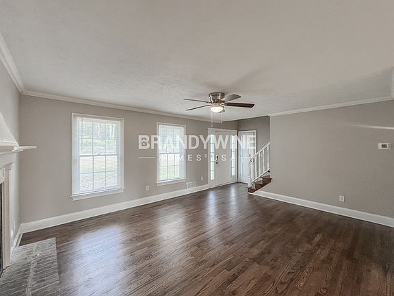 4th image of 916 S Deshon Rd