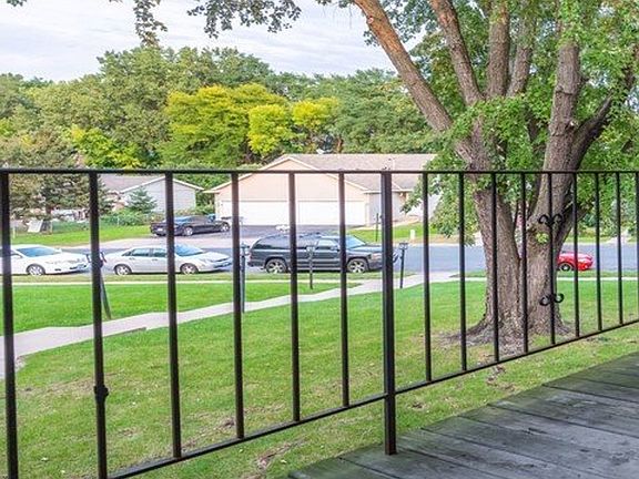 3rd image of 1075 Waterloo Ave #1073373C