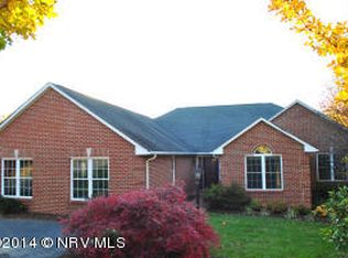 2124 Wetherburn Rd, Christiansburg, VA 24073